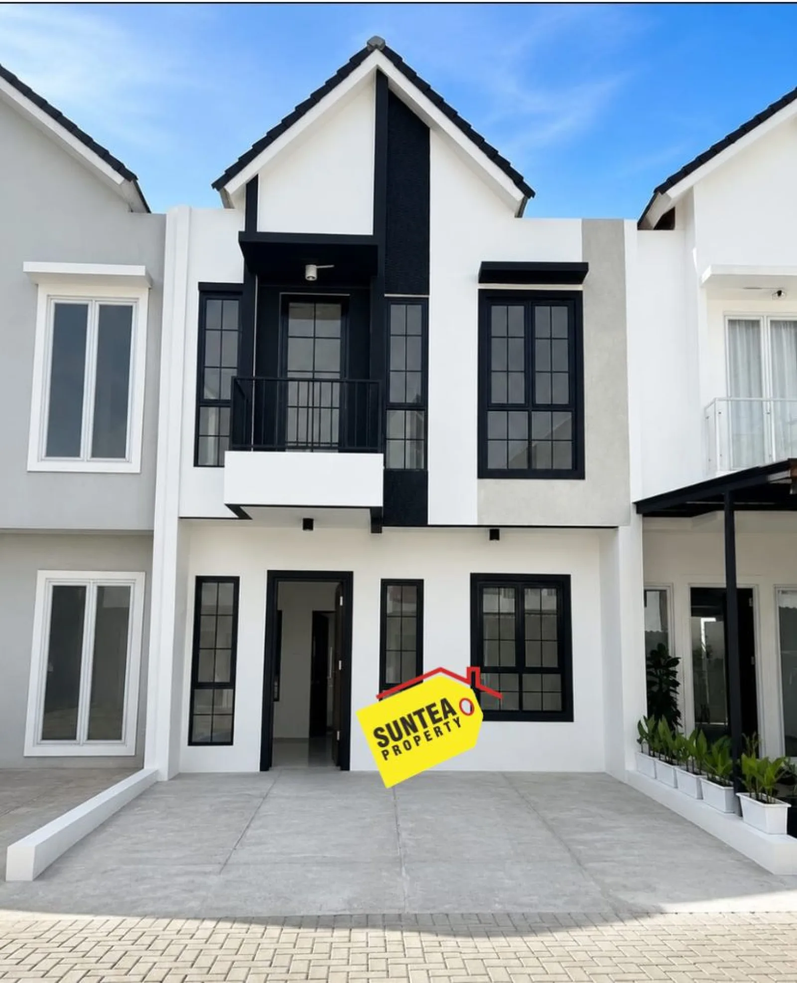 Rumah Dijual di Parigi, 2 Lantai Nyaman dengan Carport 2 Mobil SHM